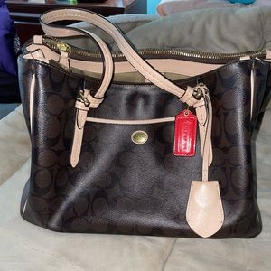 Authentic coach bag.Great condition